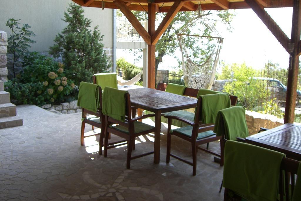 Studios Peric Sveti Stefan Oda fotoğraf